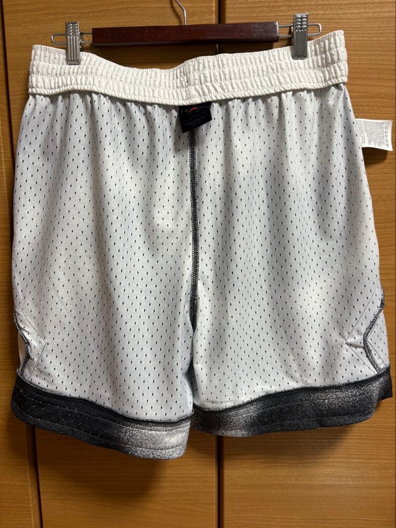 【超美品】NIKE ジョーダン FB7576-070 Lサイズ バスケショーツ