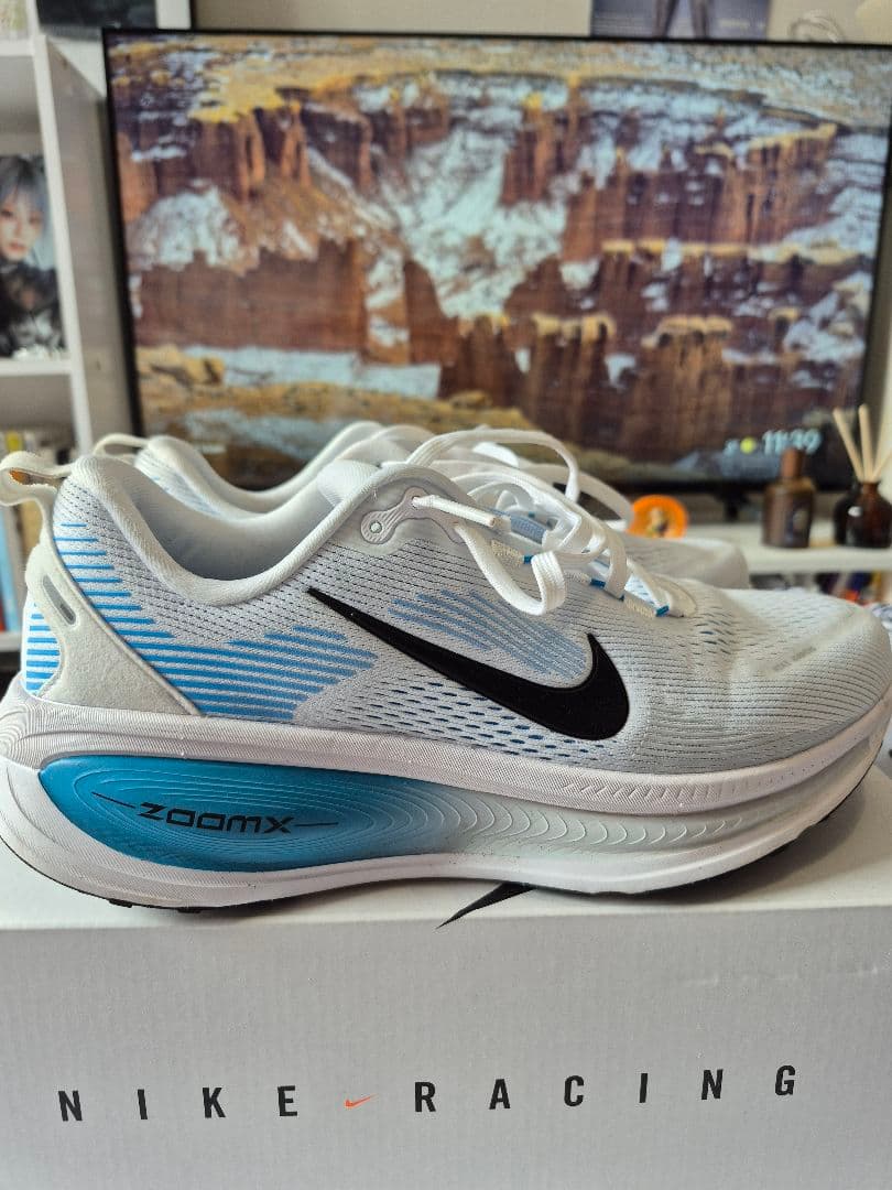 Nike ZoomX vomero 18 ランニングシューズ ホワイト/ブルー