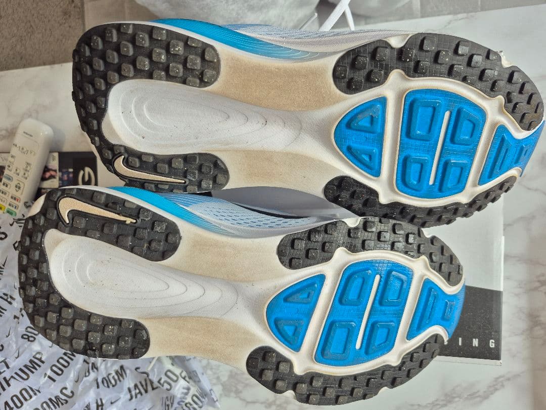Nike ZoomX vomero 18 ランニングシューズ ホワイト/ブルー