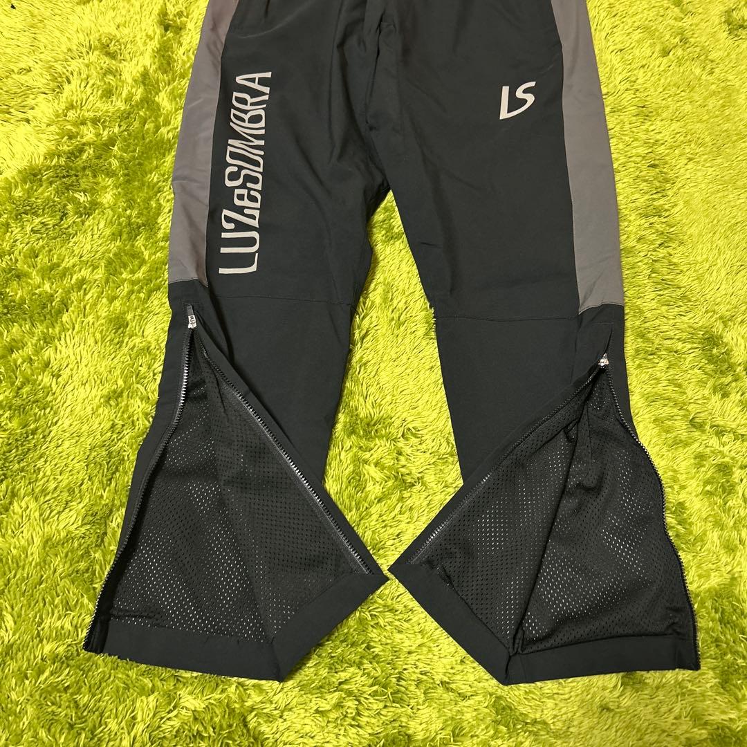 ルースイソンブラ　ストレッチタフタ素材　ロングパンツ　XS 黒×グレー