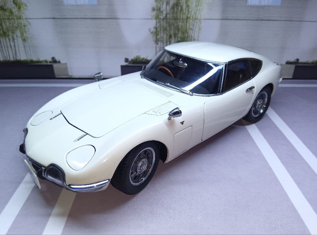 オートアート製 1/18 トヨタ2000 GT 訳あり