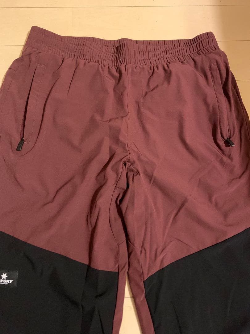 SAYSKYのトレーニングパンツ ワインレッド 黒パネル