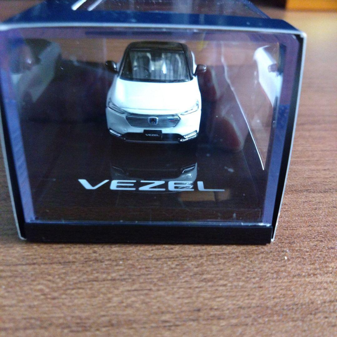 HOBBY JAPAN 1/64 ホンダVEZEL PLaY パール ルーフ有