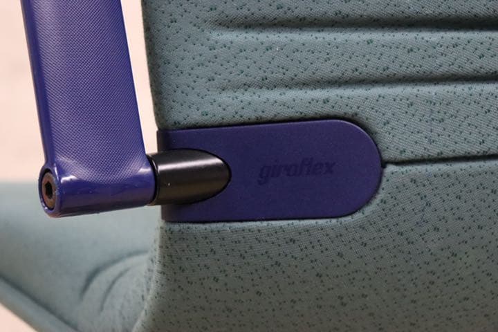 GMDKS293N○ giroflex / ジロフレックス 44 キャスターチェ