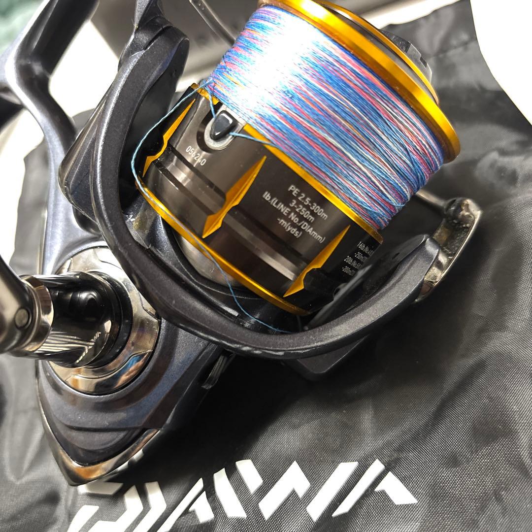リール DAIWA FREAMS4000