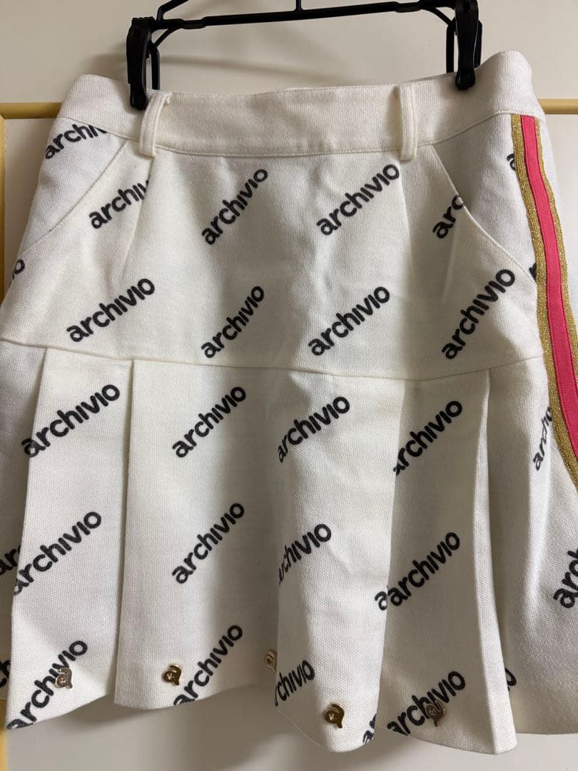 大幅値下げ archivio ホワイト プリーツスカート