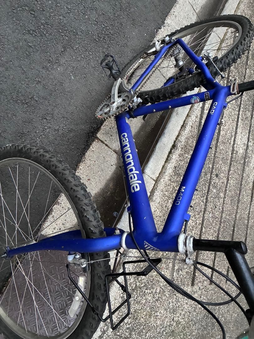 [日暮里駅引き取り限定]Cannondale M400 ブルー色　クロスバイク