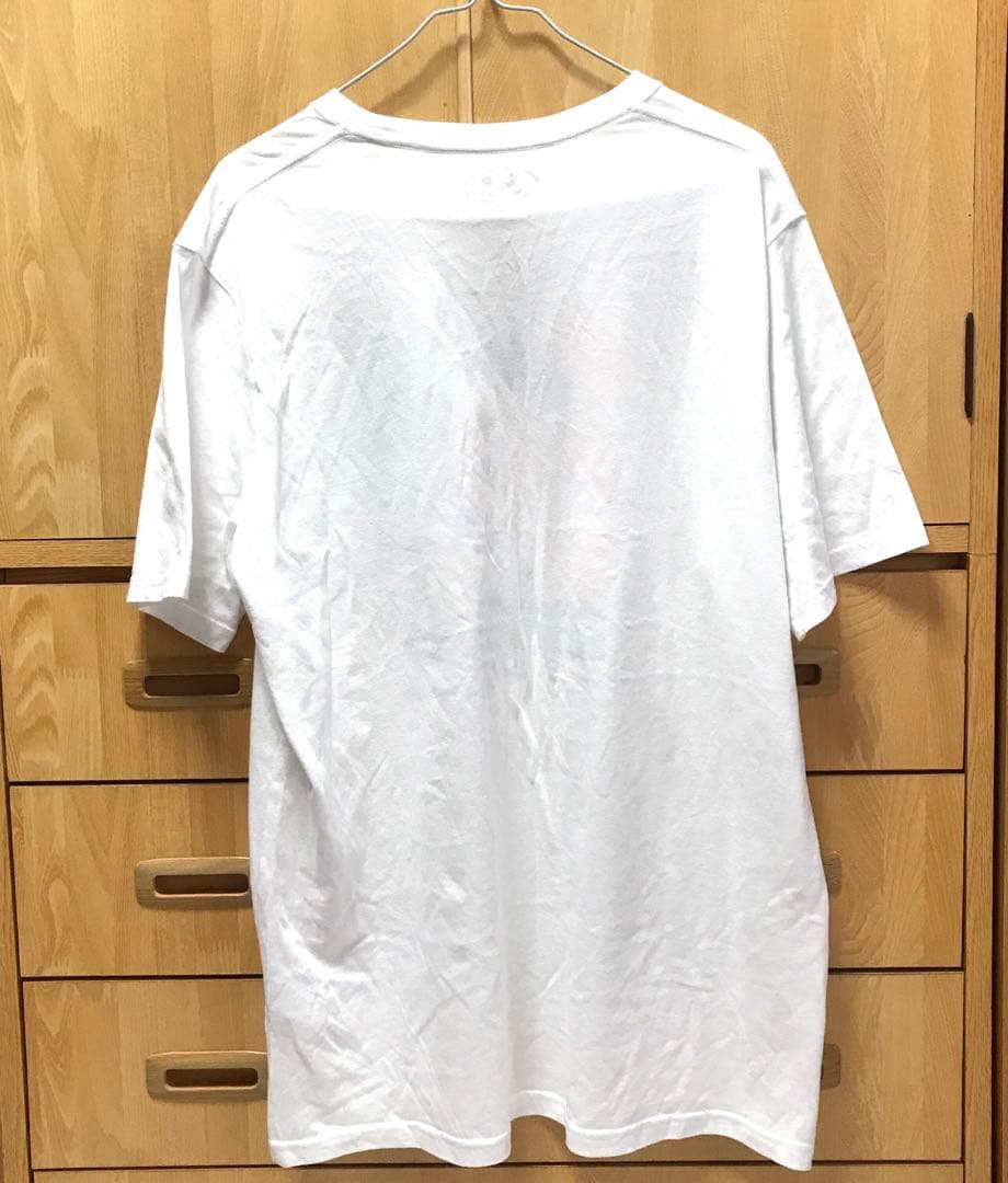 ジャイアンツ　岡本和真　イラスト　アンダーアーマー　　Tシャツ　XXL 美品