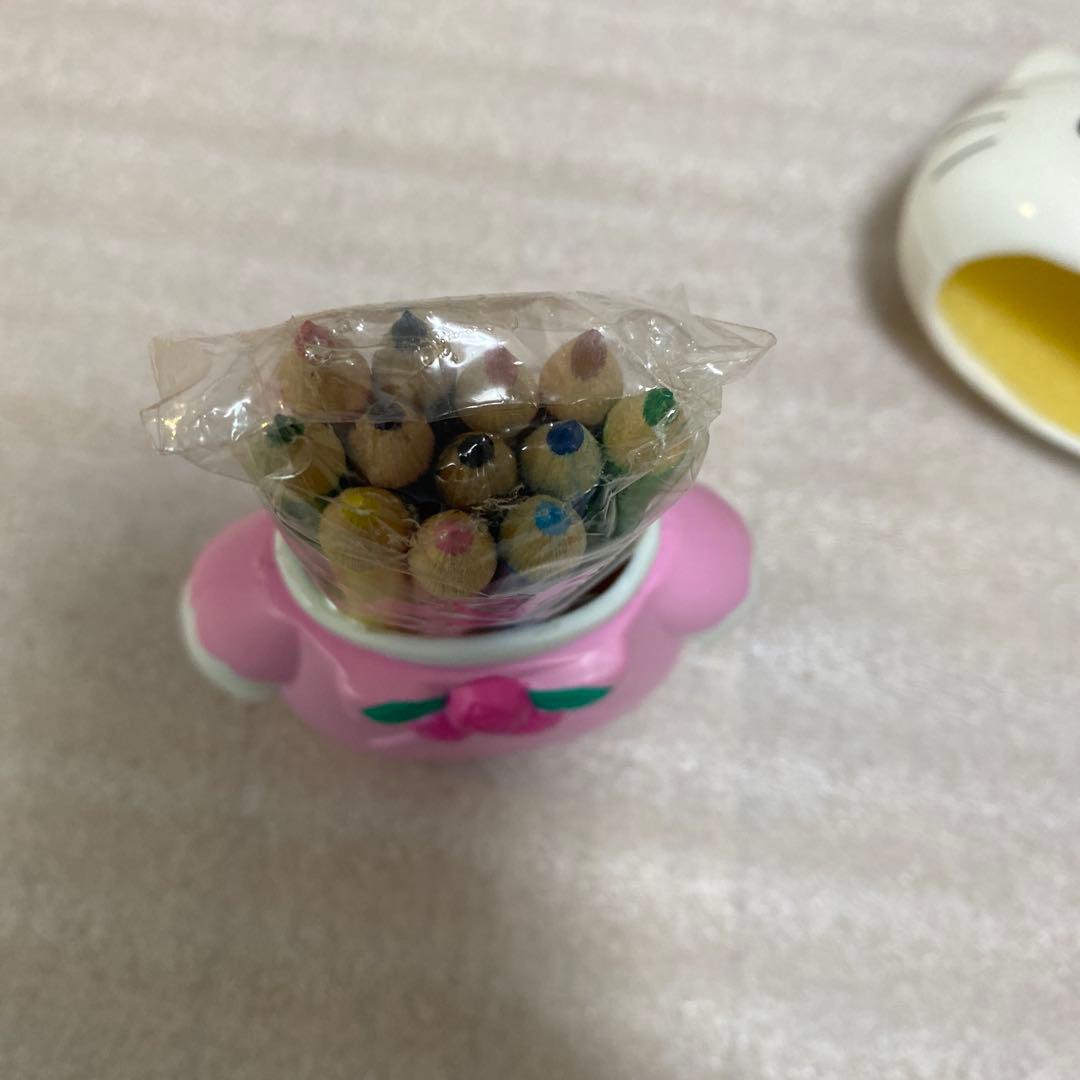 【レトロ・レア】SANRIO ハローキティ 色鉛筆入り フギュア