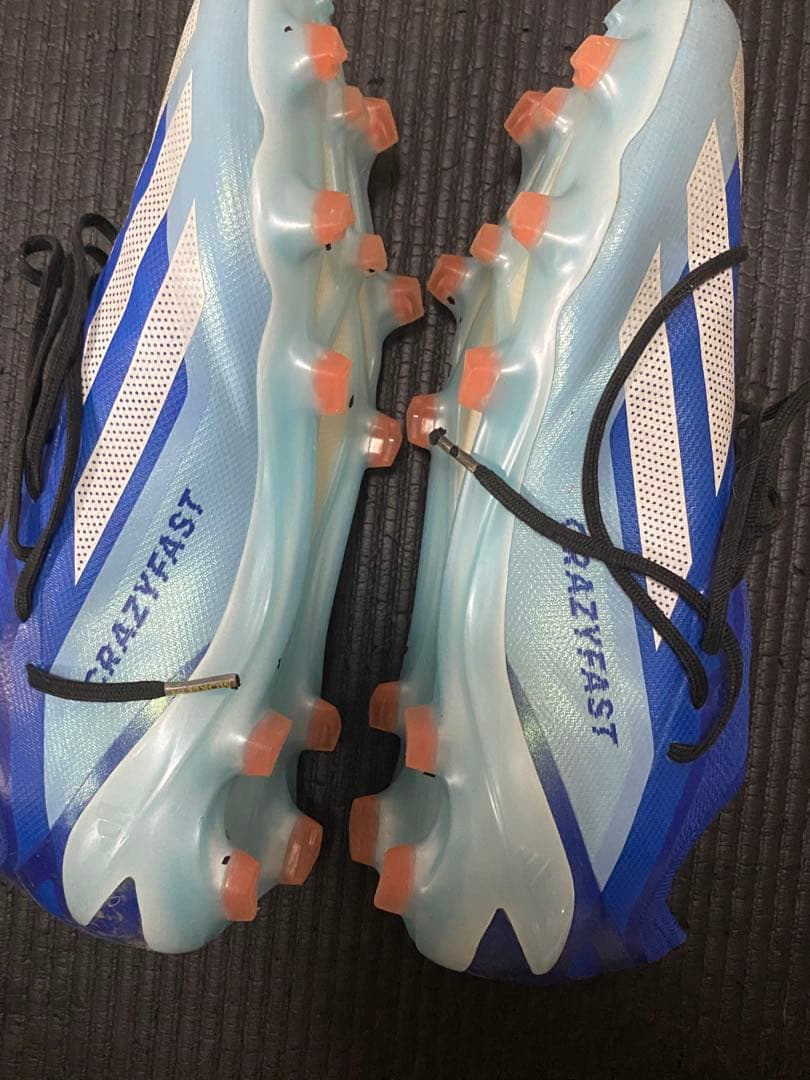 CRAZYFAST サッカースパイク 青