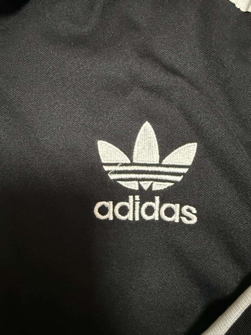 adidas アディダストラックジャケット 黒 白 95 M相当 ジャージ