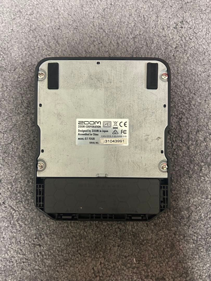ZOOM G1 FOUR マルチエフェクター　箱　説明書付属