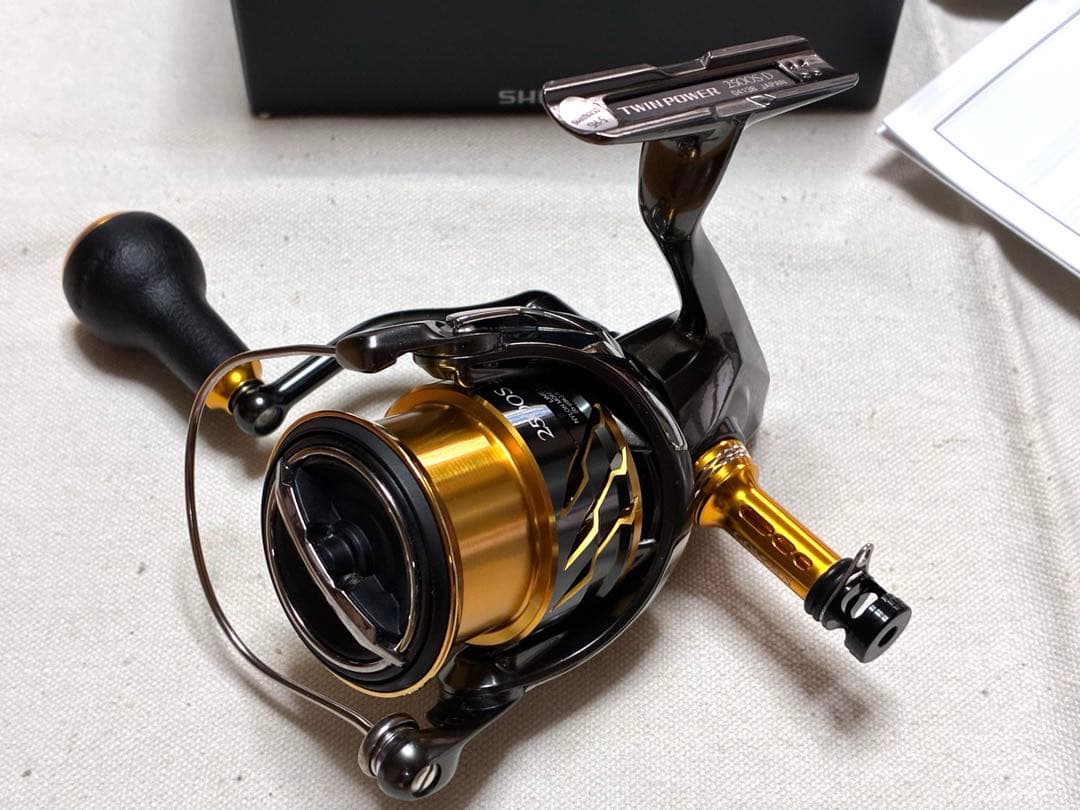 【エギンク・バス釣り等】シマノ リール20ツインパワー2500S【カスタム品】