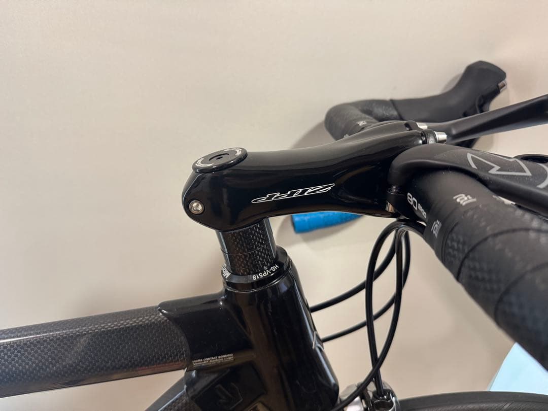 verenti RHIGOS 03 完成車　ラグカーボン