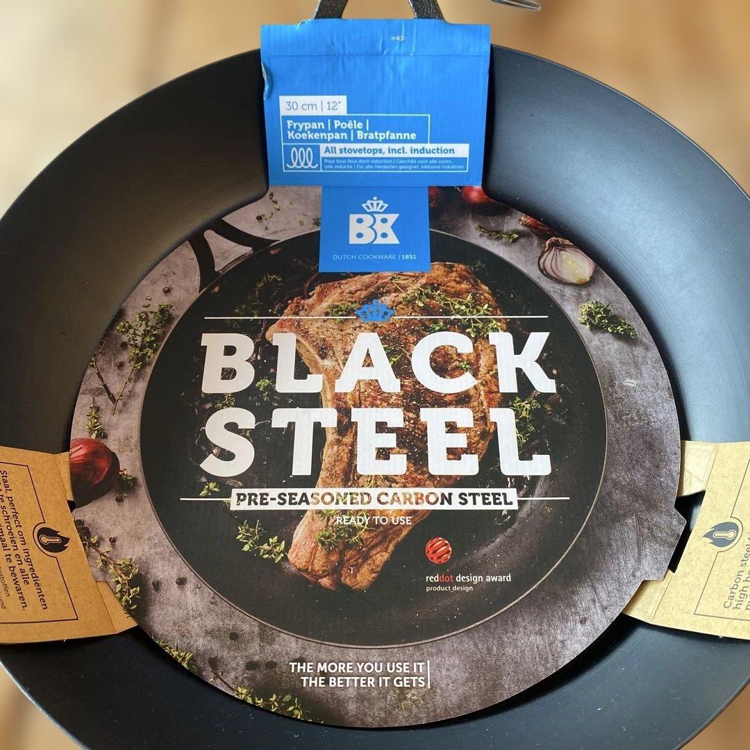 『ブラック・スチール』シリーズのフライパン（30cm）