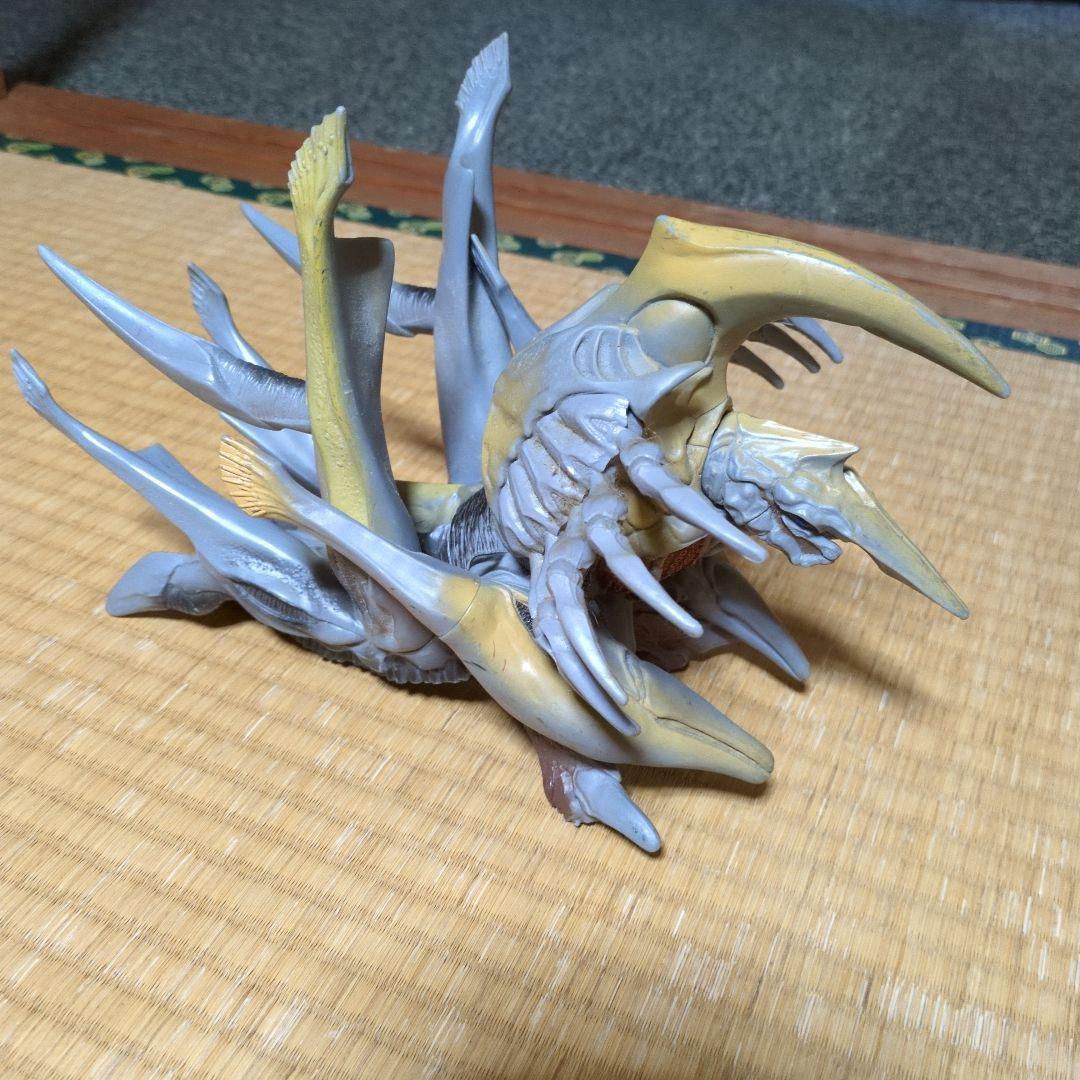 レギオン　ソフビ人形