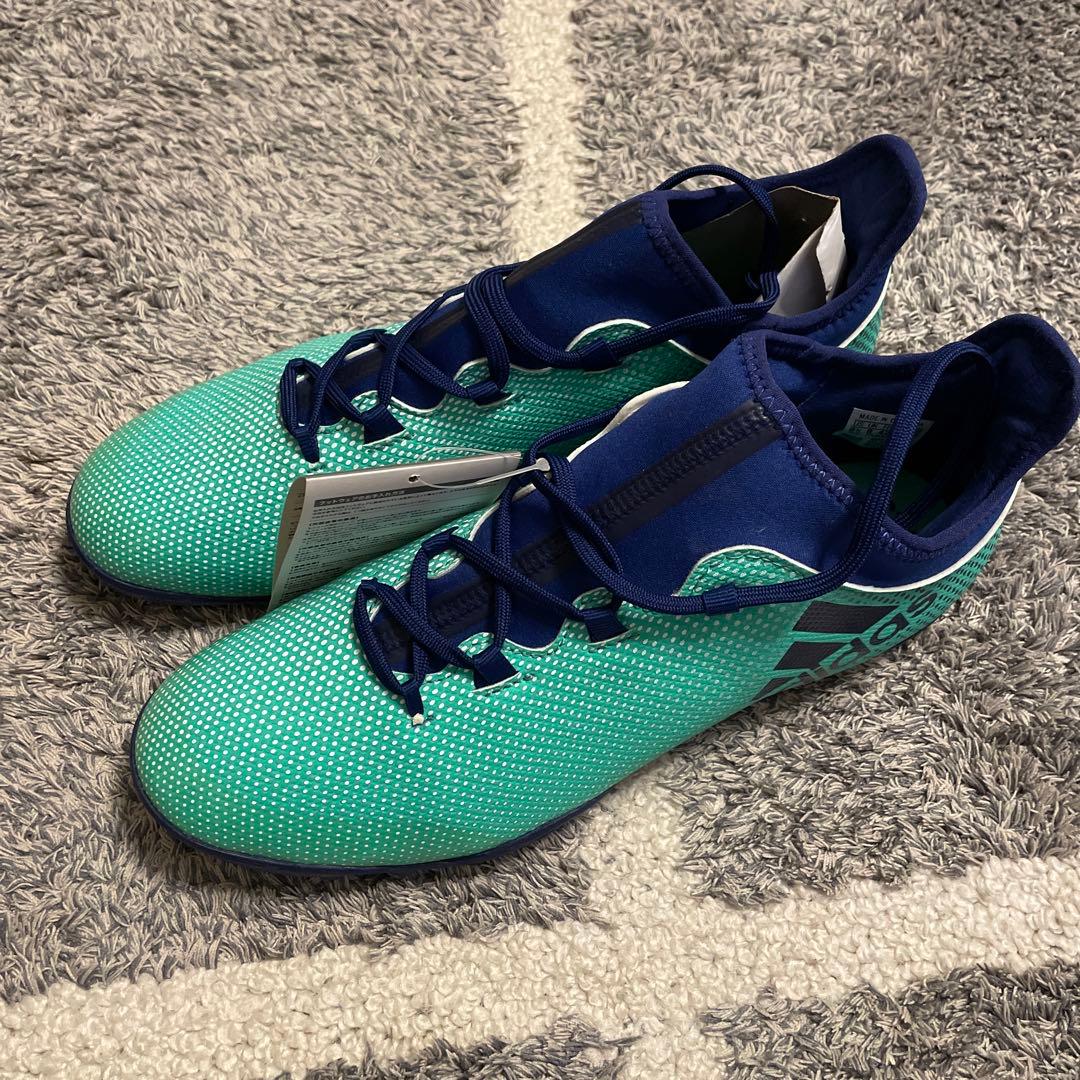 adidas サッカー　スパイク
