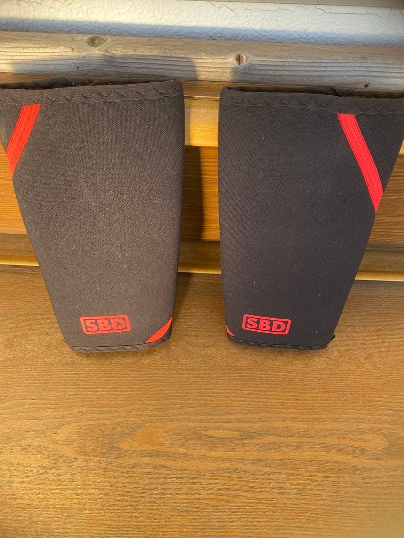 【極美品】SBD ニースリーブ Sサイズ ウェイトトレーニング サポーター