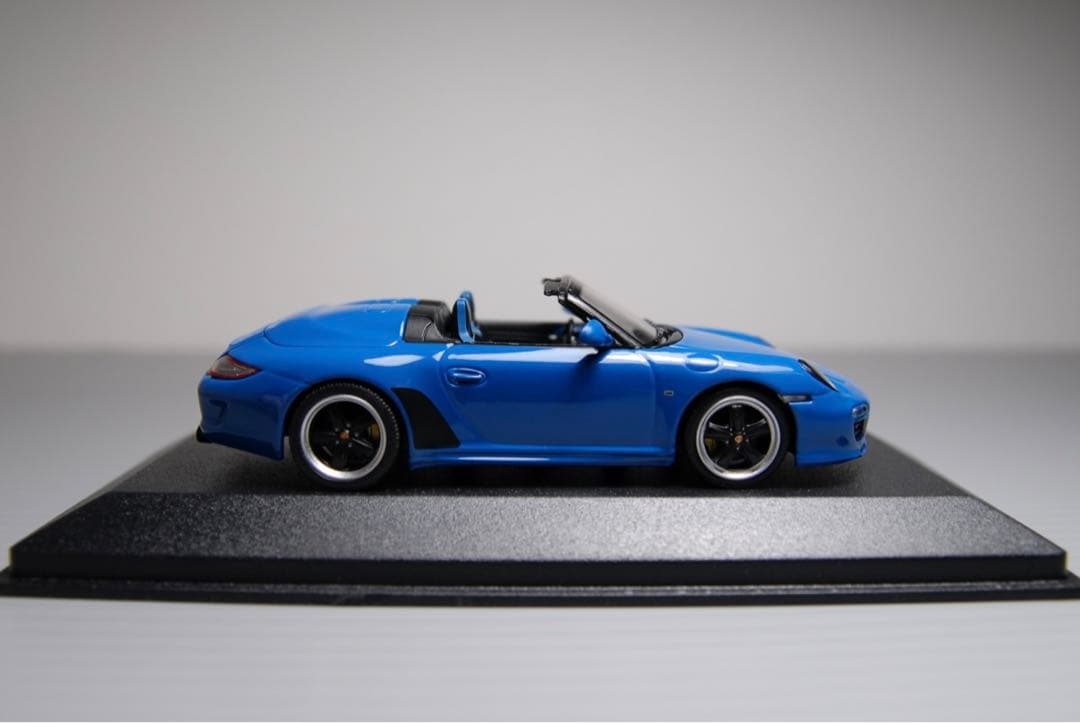 ポルシェ 911 スピードスター 1/43 ミニカー ミニチャンプス