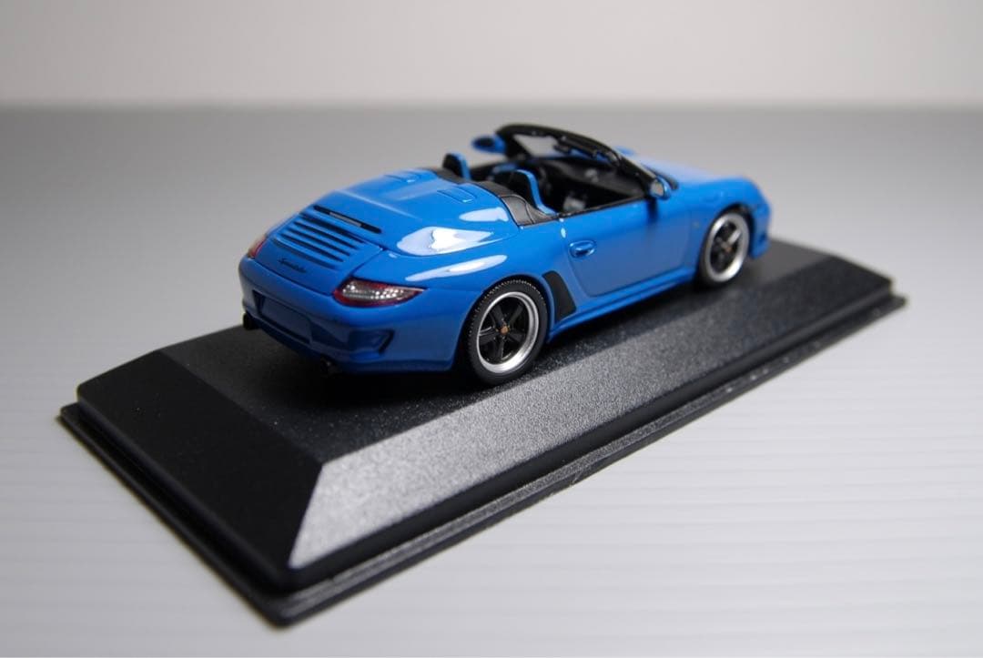 ポルシェ 911 スピードスター 1/43 ミニカー ミニチャンプス