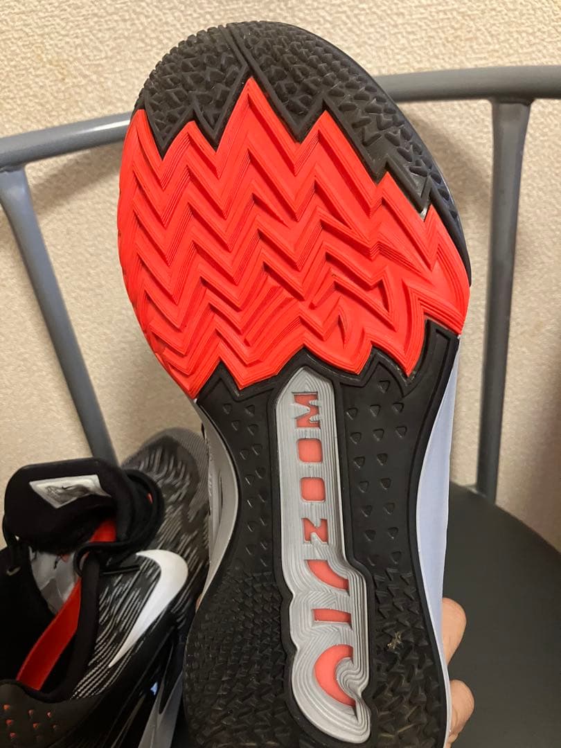 Nike GT cut2バスケットボールシューズ ローカット