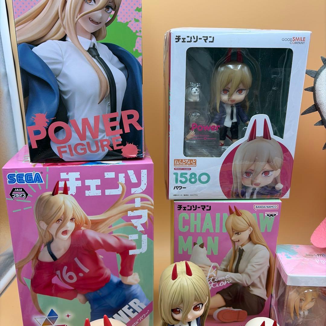 チェンソーマン フィギュア　ぬいぐるみ　ステッカー　フォト　カード　まとめ売り