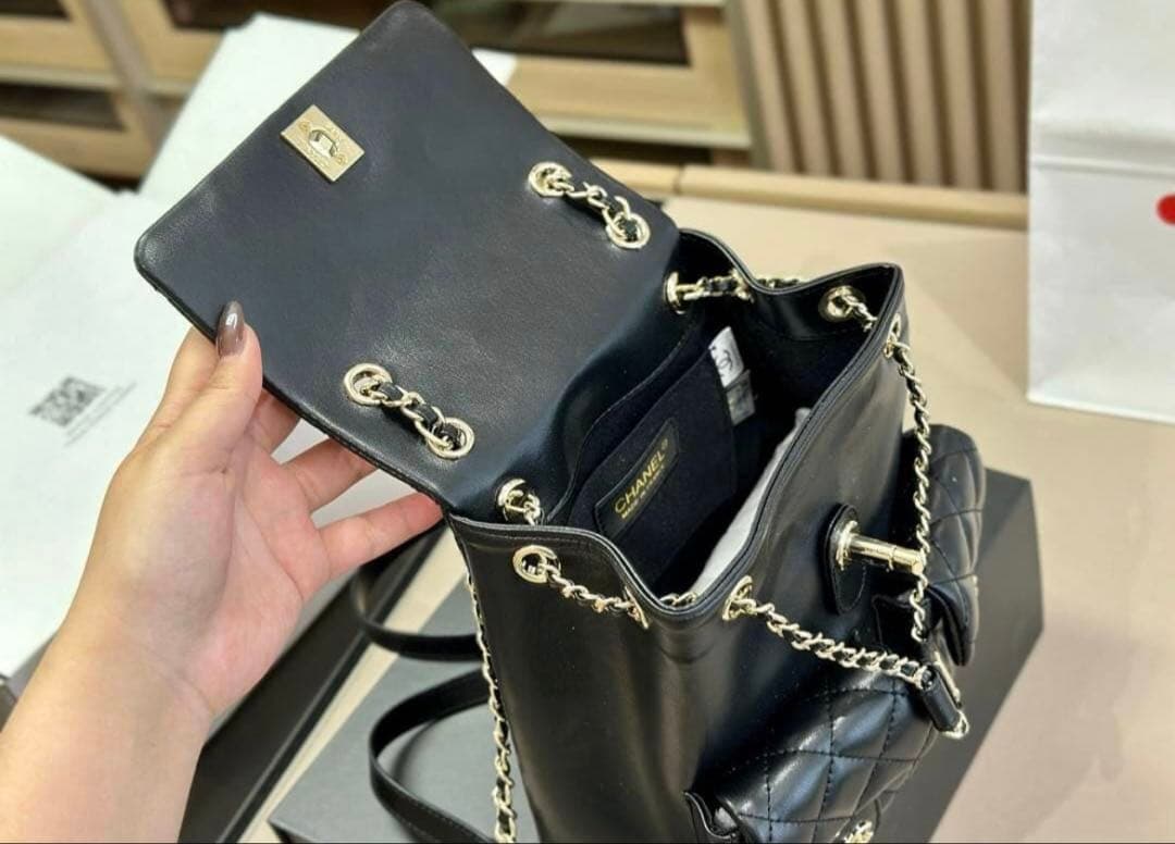 ◇即日発送◇ CHANELラムスキン マトラッセスモールバックパック ノベルティ