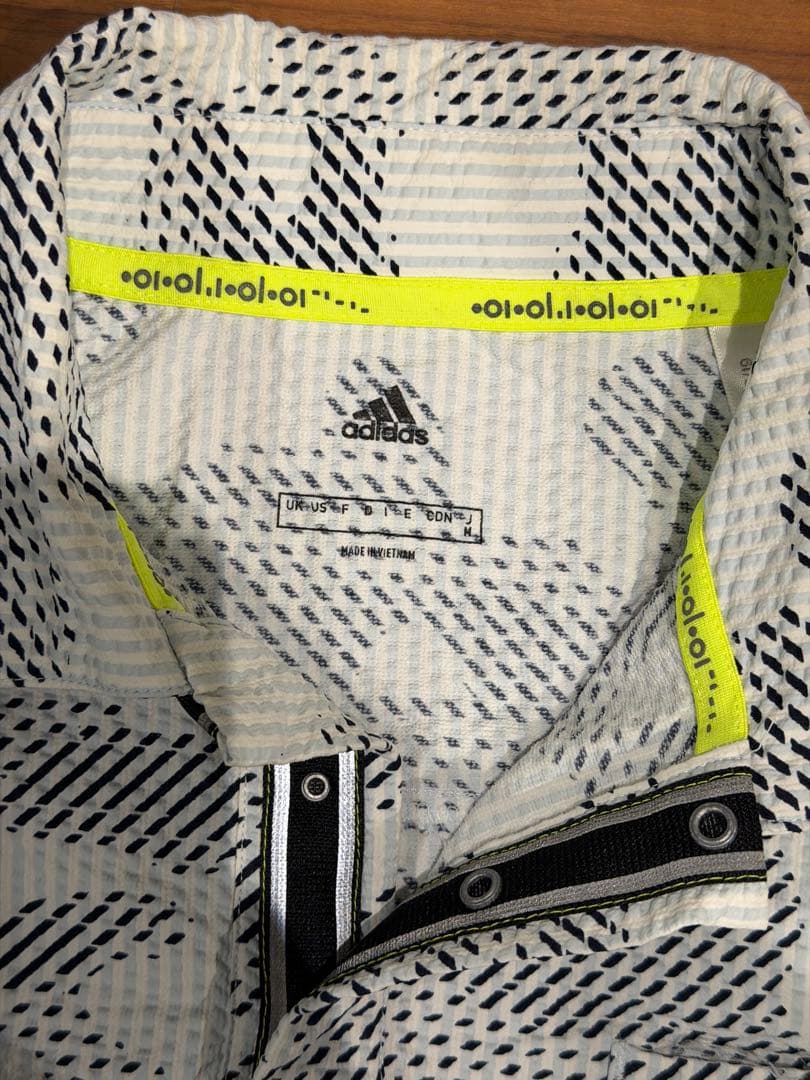 adidas セットアップ ポロシャツ カモパターン 半袖ウーブンサッカーシャツ