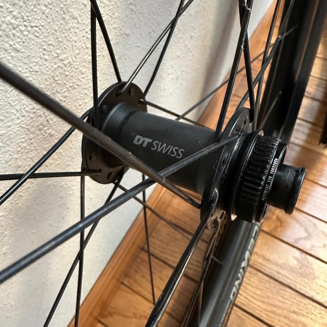 DT SWISS GRAVEL LN ホイールセット