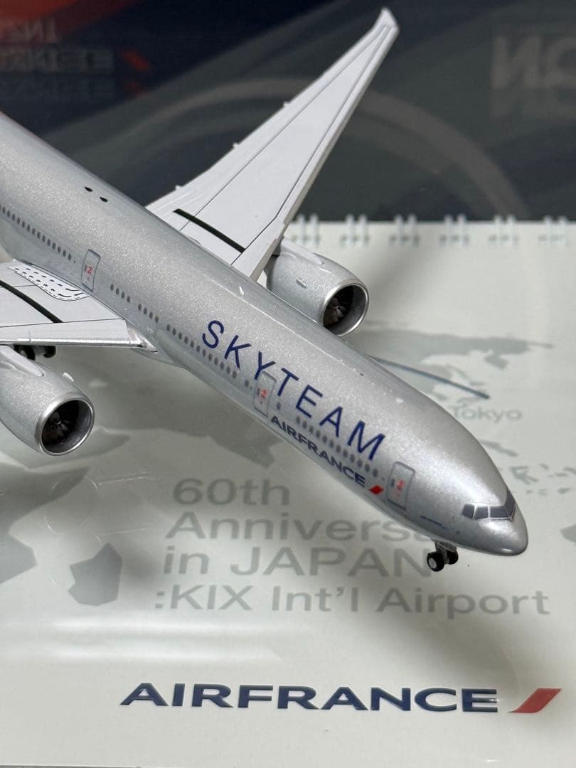 エールフランスB777-300ER スカイチーム特別塗装機 1/400スケール