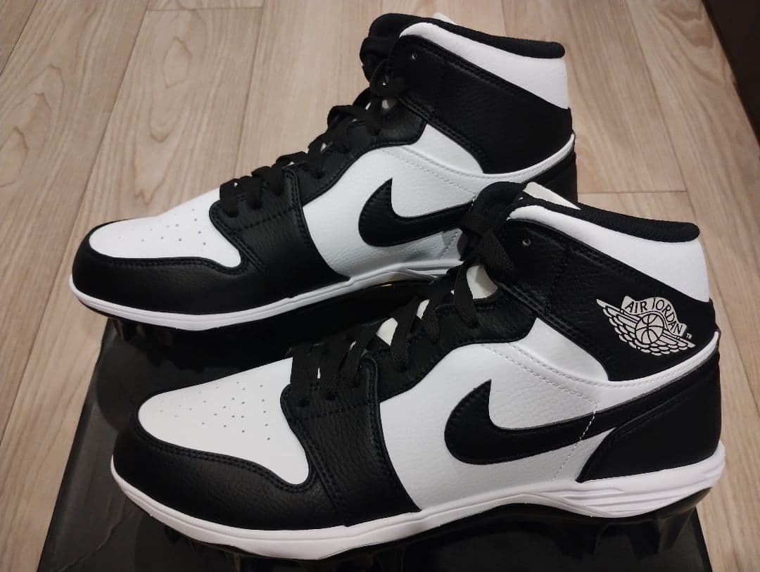 Nike Air Jordan スパイクシューズ ホワイト/ブラック27.5cm