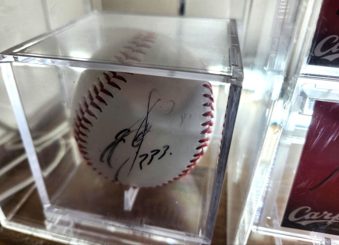 広島東洋カープ 菊池涼介 直筆サインボール&プリントサインカード Carp
