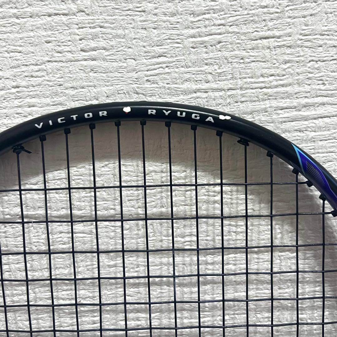 【準美品】 Victor RYUGA2Pro 4U5 バドミントン 廃盤ラケット