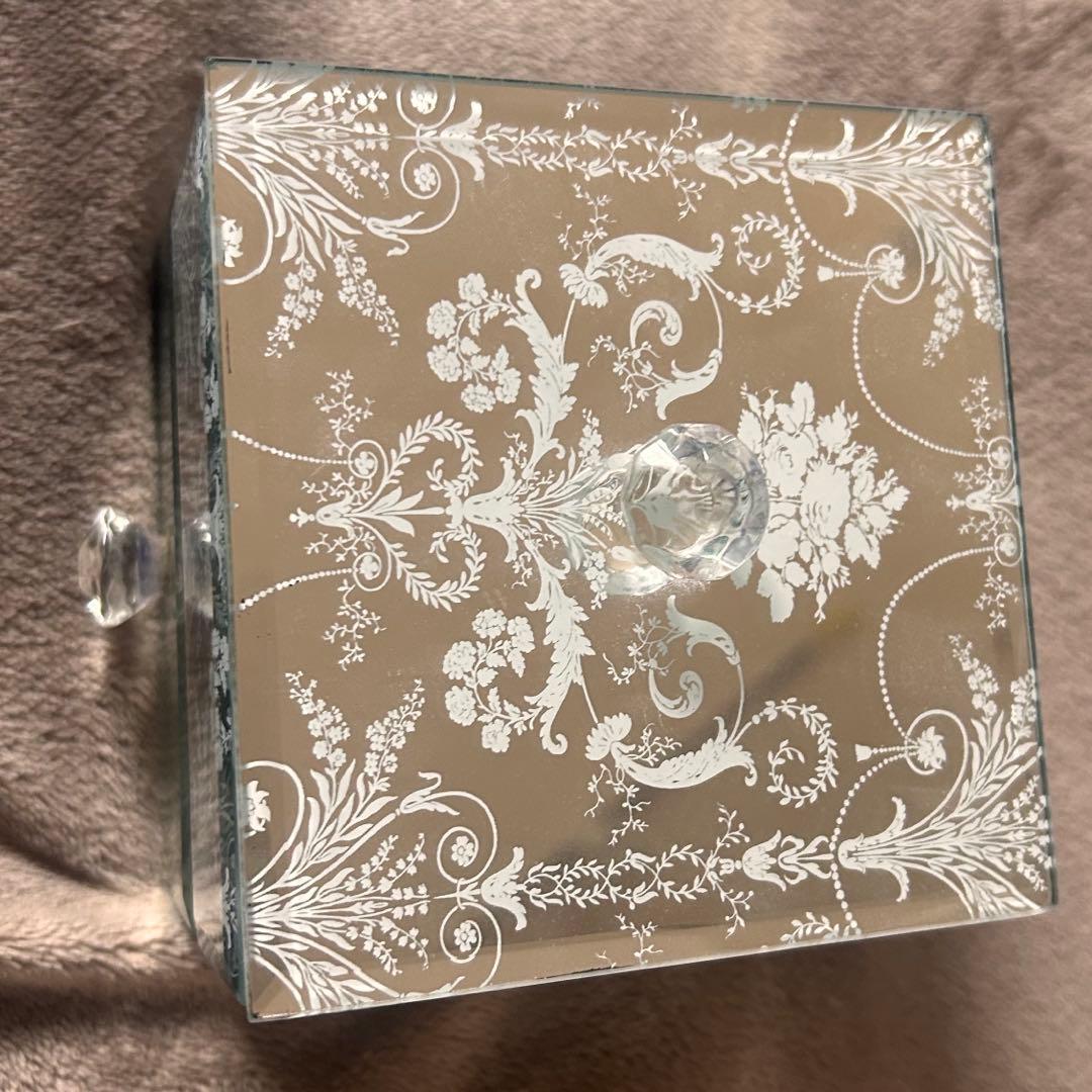 LAURA ASHLEY アクセサリーケース ボックス ローラアシュレイ
