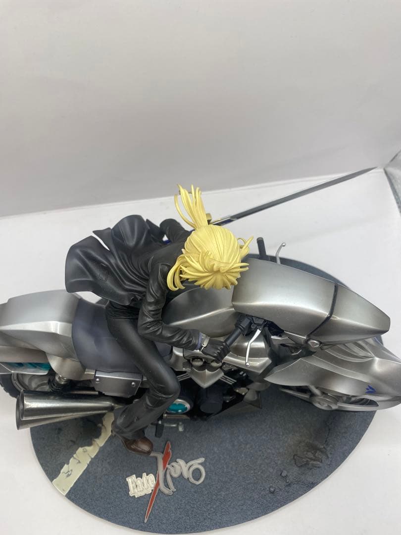 Saber & Saber Motored Cuirassier フィギュア