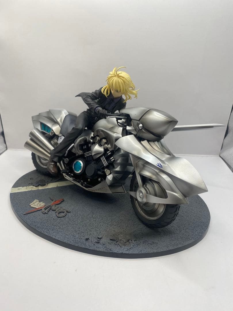 Saber & Saber Motored Cuirassier フィギュア
