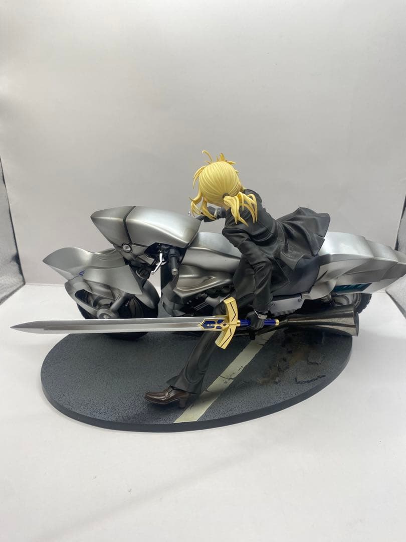 Saber & Saber Motored Cuirassier フィギュア