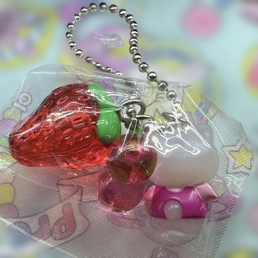 サンリオ　ハローキティ　チェーン　キーホルダー　フルーツ　平成レトロ