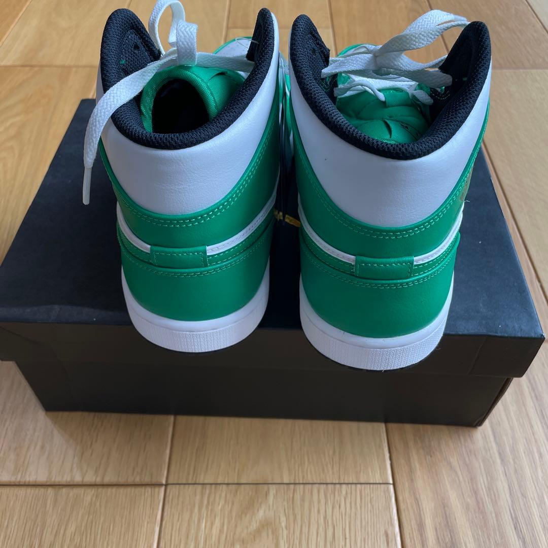 ち*ー様 NIKE Air Jordan 1 Mid 8.5 26.5cm 新品