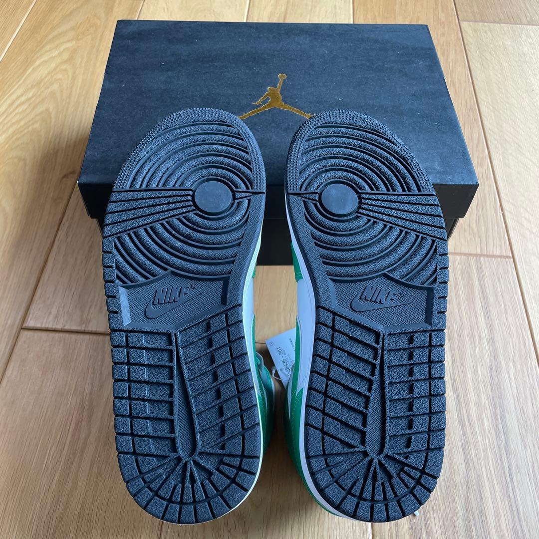 ち*ー様 NIKE Air Jordan 1 Mid 8.5 26.5cm 新品
