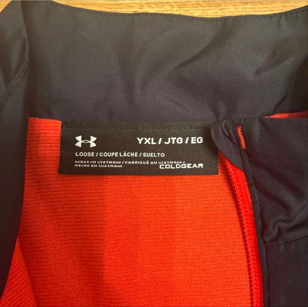 アンダーアーマー　ウィンドブレーカー上下セット（YXL）