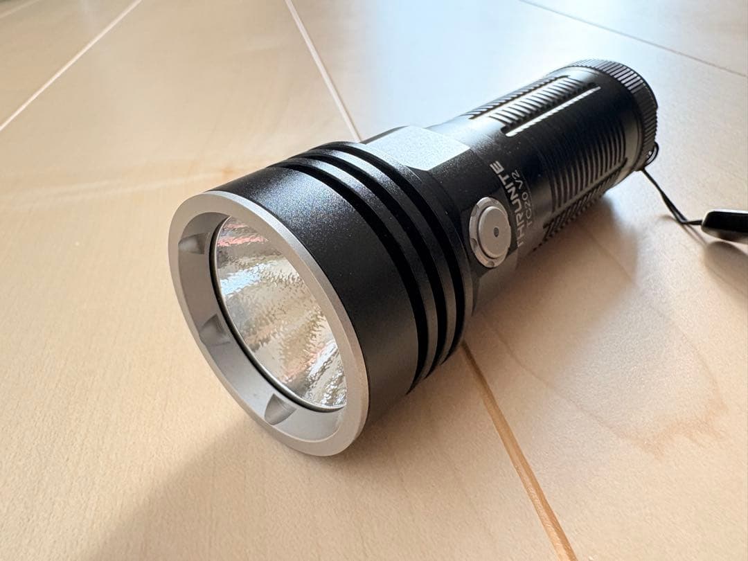 ThruNite TC20 V2 高輝度LED充電式フラッシュライト