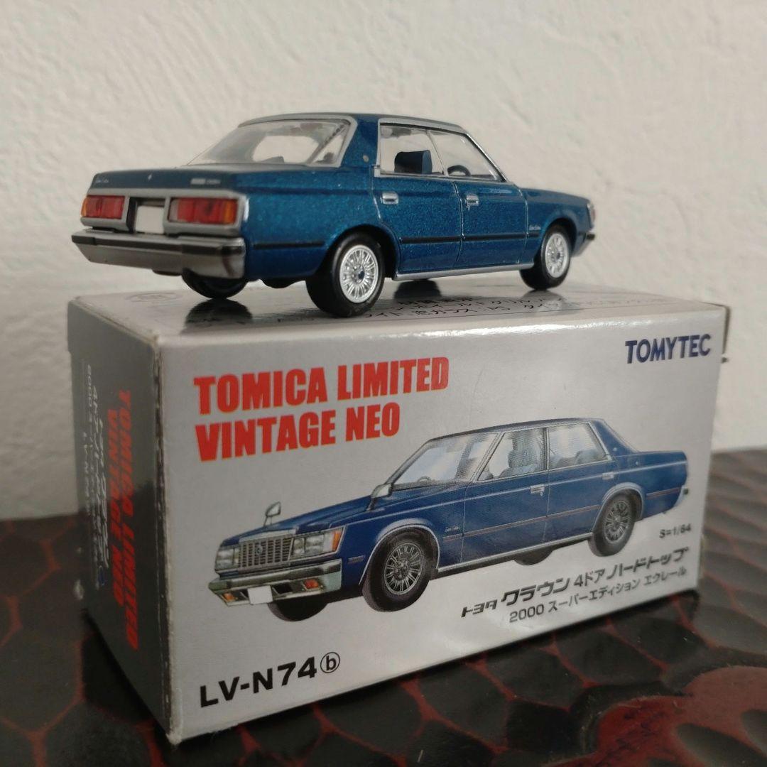 トミカリミテッドヴィンテージネオ LV-N74b クラウン 4ドアハードトップ