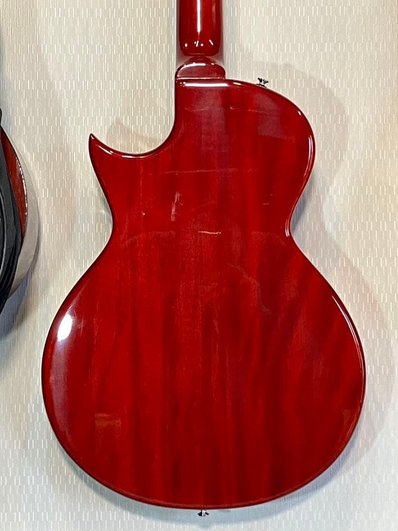 初心者向けアコギ！ボディが小型・弦交換済みで即使えます。ソフトケース付きます。