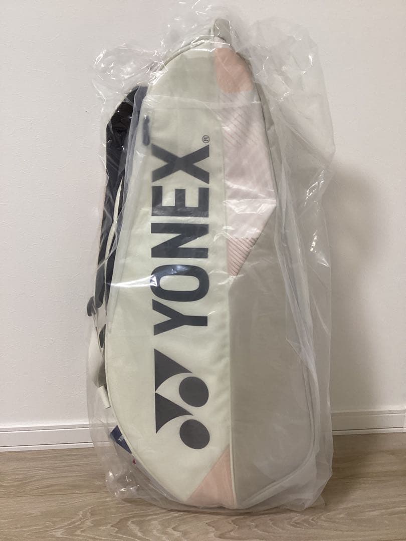 新品未使用　YONEX　バドミントン　テニス　ラケットバッグ6BAG2402R