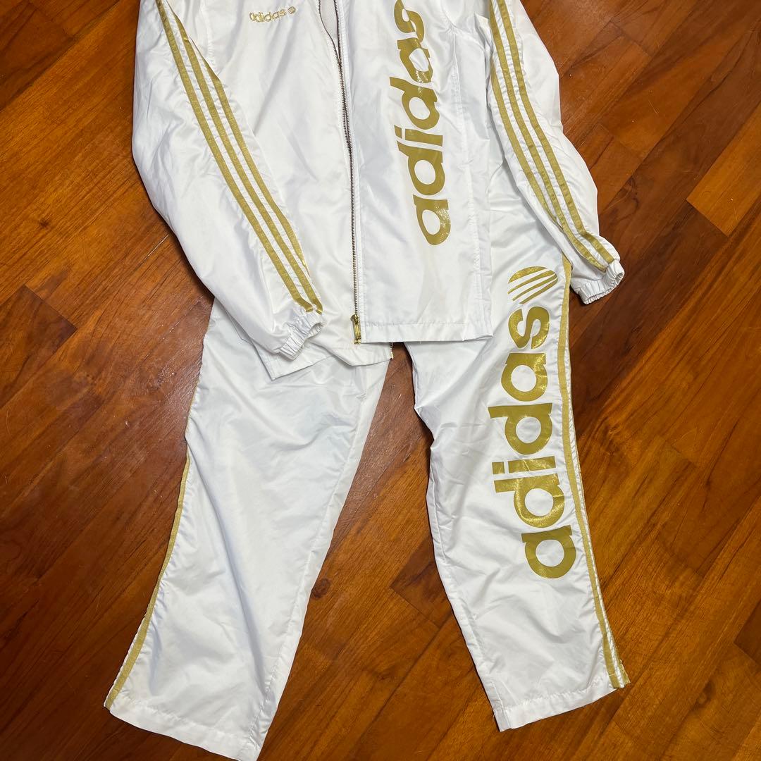 adidasセットアップ白