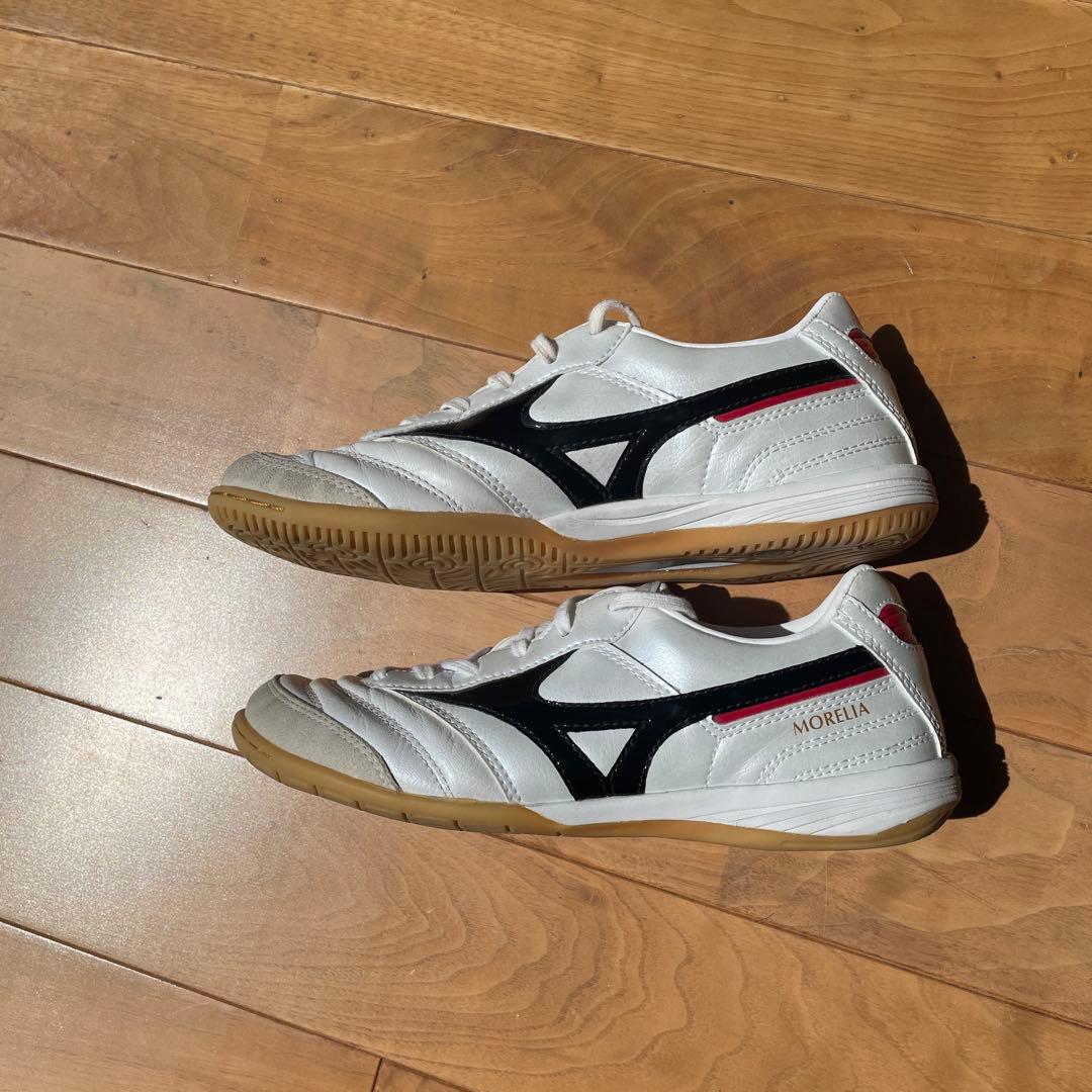 MIZUNO MORELIA フットサルシューズ 23センチ