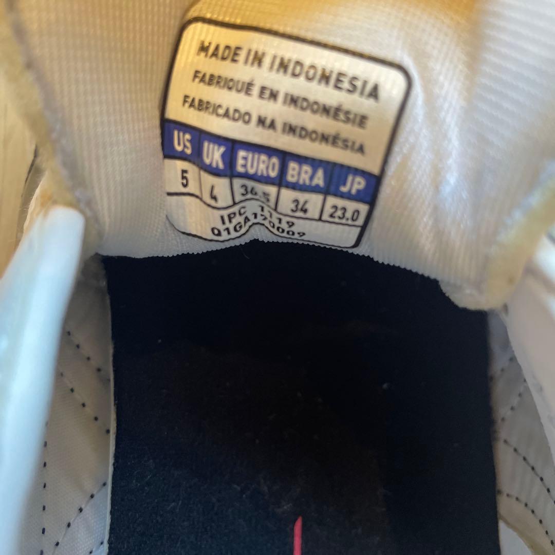 MIZUNO MORELIA フットサルシューズ 23センチ
