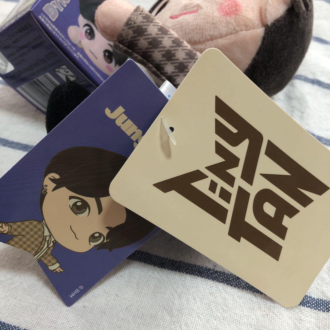 TinyTAN モアプラスくっつきぬいぐるみ　jungkook①