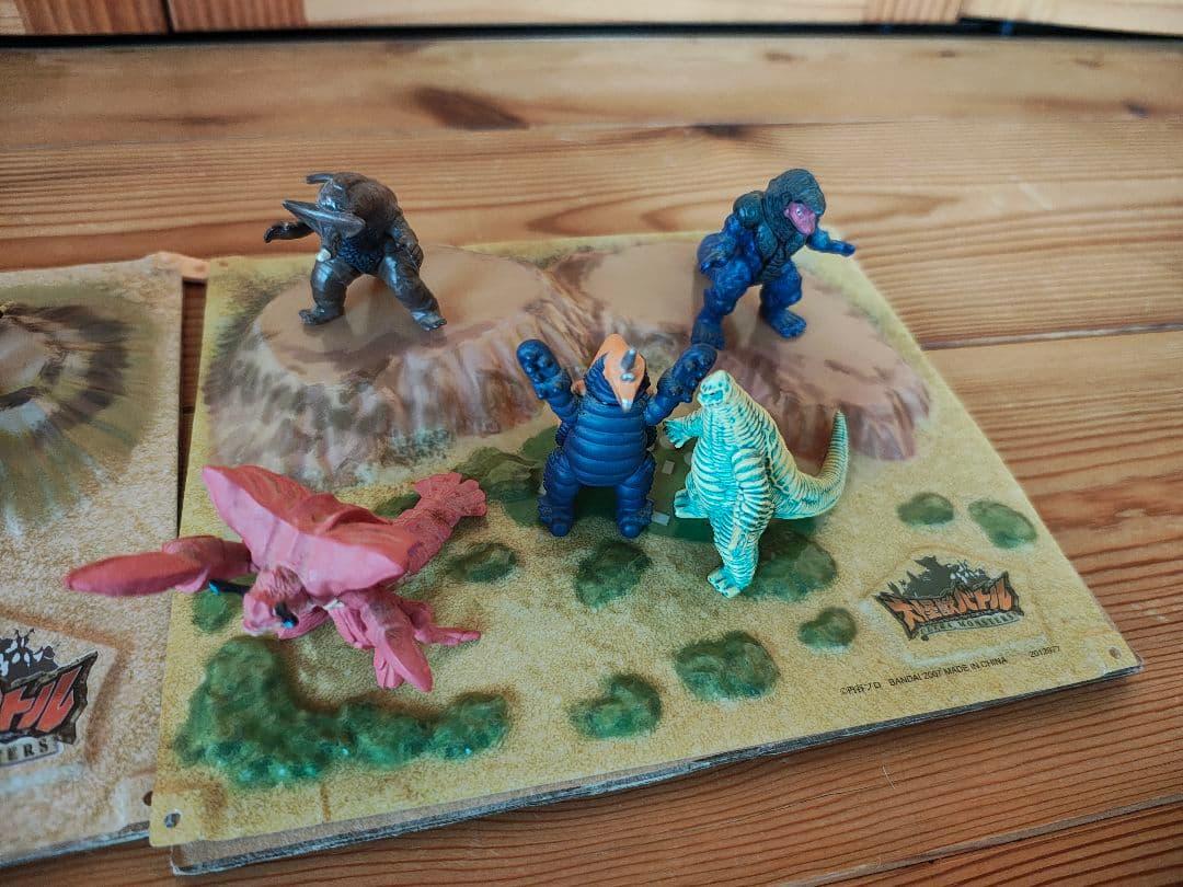 最終値下げ！大怪獣バトル　フィギュアセット